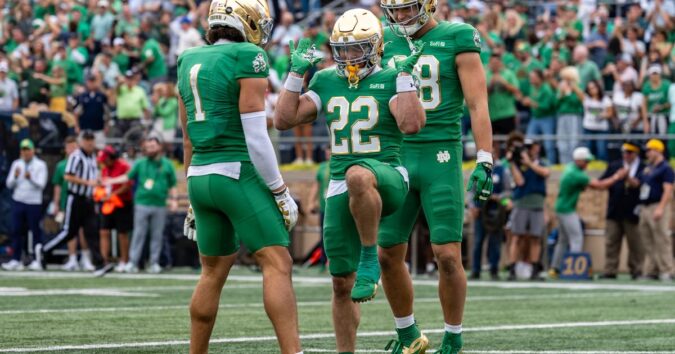 No. 3 Notre Dame uses big plays to rout Stanford 58-7 for its 16th straight victory