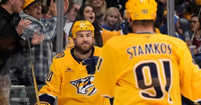 O’Reilly, Stamkos each score twice as the Predators beat the Avalanche 6-2