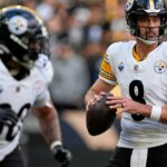 Rodgers throws TD pass in Paris as Steelers beat Saints 16-10 in NFL's regular-season France debut