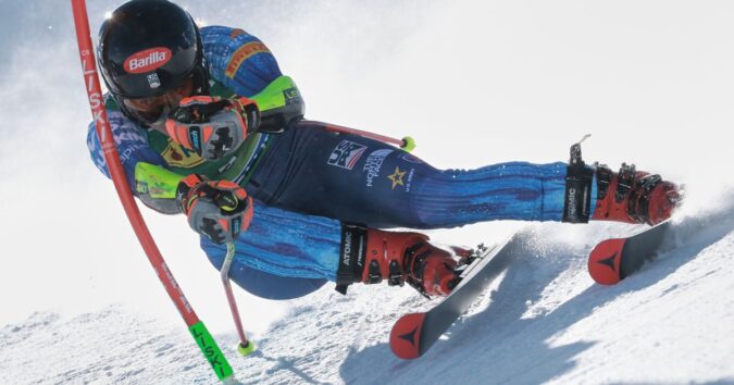 Shiffrin finishes giant slalom in 7th place as ski racing season starts in Austria