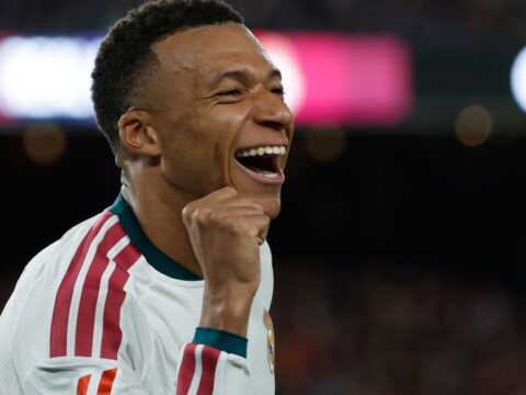Soccer star Kylian Mbappé apologizes for apparent reference to Mao as a ‘dictator’ Soccer star Kylian Mbappé apologizes for apparent reference to Mao as a ‘dictator’