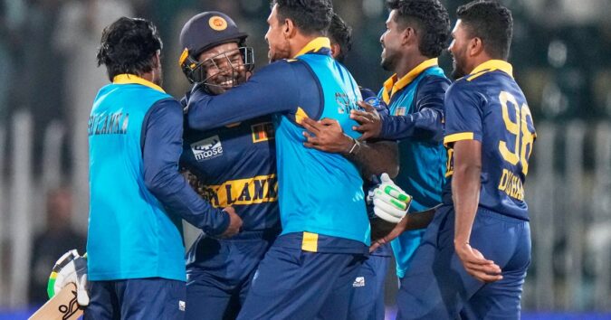 Sri Lanka wins toss, elects to field in cricket tri-series ODI against Pakistan