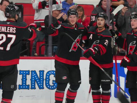 Svechnikov scores twice, Hurricanes avenge earlier loss for their sixth straight win