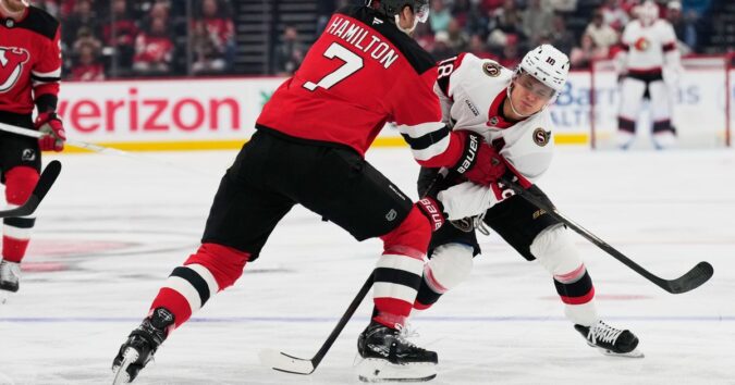 Tim Stützle and the Senators beat the Devils 4-1 to keep their hot start going