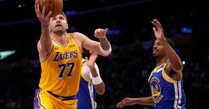 Walker Kessler has perfect Lakers debut with 12-for-12 shooting in 127-105 win over Warriors