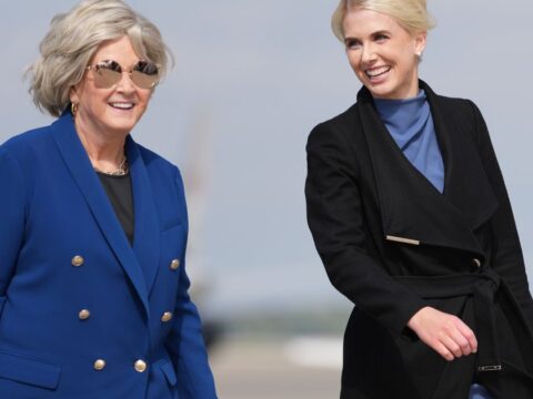 Who’s on Air Force One? Trump’s midterms entourage includes strategists, aides and aging athletes