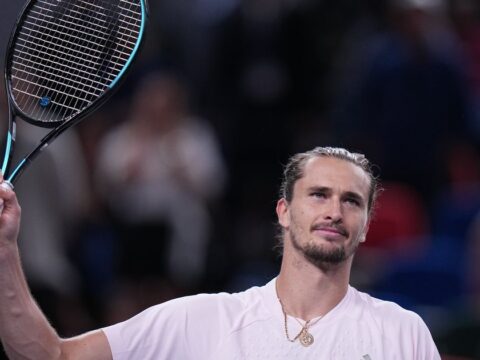Zverev wins in straight sets against de Minaur for Shanghai Masters semifinal spot Zverev wins in straight sets against de Minaur for Shanghai Masters semifinal spot