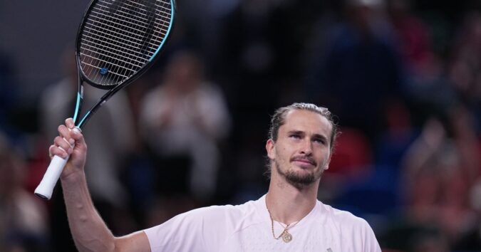 Zverev wins in straight sets against de Minaur for Shanghai Masters semifinal spot